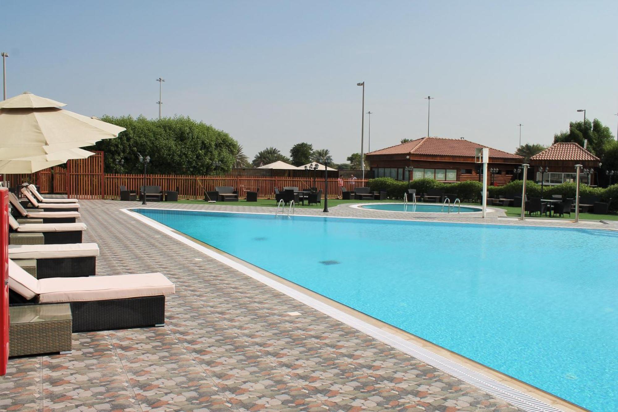 Villaggio Hotel Abu Dhabi Exteriör bild